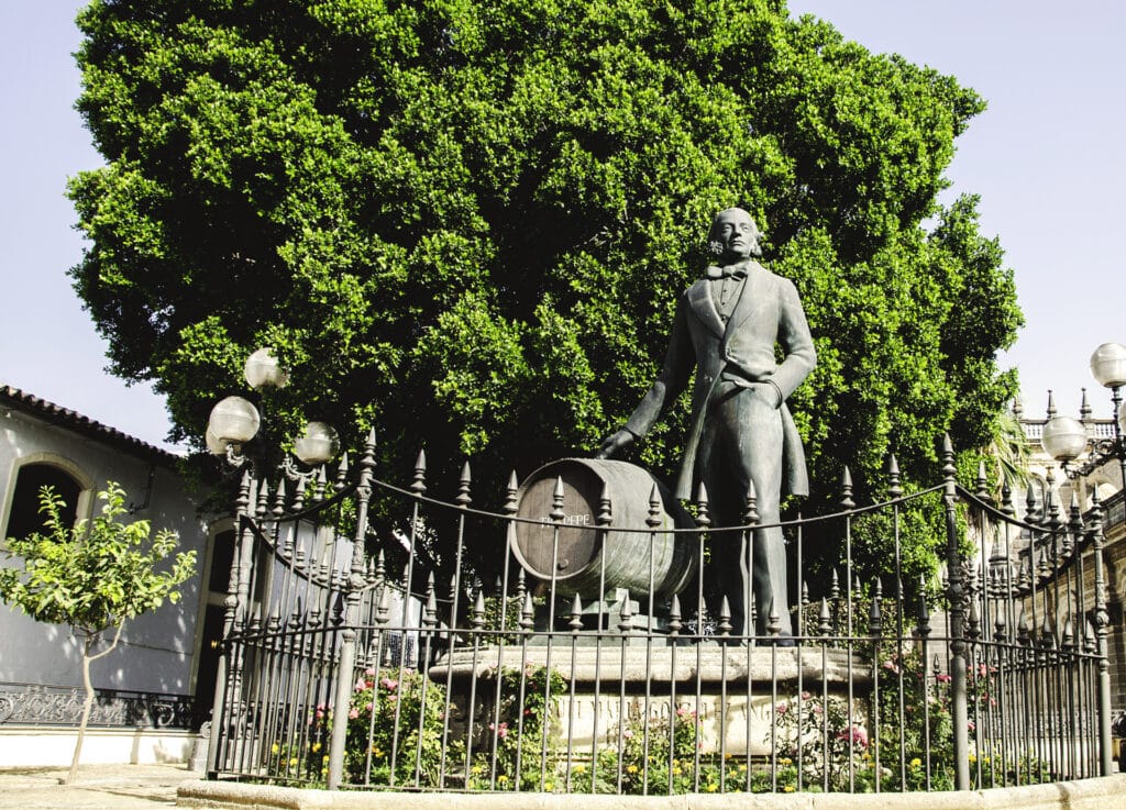 Manuel González staty