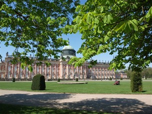 Neues Palais, sett från Sanssouci Park