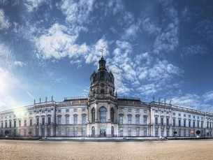 Charlottenborg slott är hjärtat av Berlins historia.