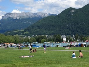 Annecy – två städer i en