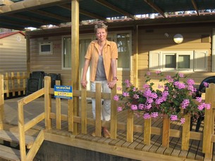 Det finns gott om plats i husbilar vanligen också med stor veranda