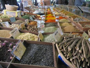 Den lokala marknaden i Antibes är väldigt speciell