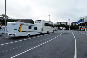 – Tro mig, det har varit många nyfikna blickar längs vår färd från Göteborg till Umeå, försäkrar en stolt chaufför Ola Källstrand.