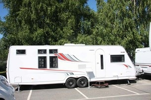 Imperial 780 E-TDL är störst i den nya lyxserien.