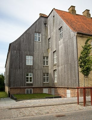 Christiansfelds hus är speciella och lätta att känna igen på sina teglade fasader och trägavlar.