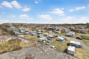 First Camp Solvik-Kungshamn ligger vackert mitt i Bohuslän på västkusten.