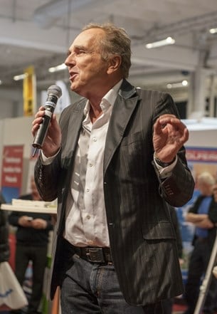 Lennie Normans uppträder på Caravan Stockholm den 19 februari kl. 14.00. 