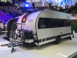 Dethleffs designstudie Coco väger endast 638 kilo och visar att funktion och komfort kan kombineras med en riktigt låg vikt. Kanske ser framtidens Dethleffs husvagn ut så här?