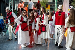 CMT-partnerland var Albanien i år. Med folkmusik och dans var de populära på scenen.