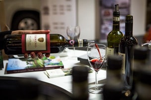 I samarbete med Laikaklubben har Terreno och Erwin Hymer Group tagit fram ett särskilt Laika-vin.