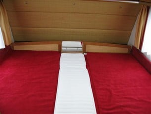 Annorlunda sovrum eftersom det består av enkelsängar som kan göras om till en dubbelsäng