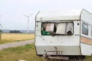 Regelbunden service på din husvagn minskar reparationskostnaderna på lång sikt.