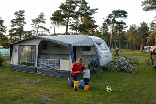 Behöver kroppen lugn och ro efter en stressig arbetsvecka, är Feddet Camping verkligen något för dig