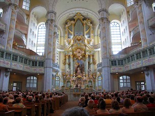 Strålande färger i Frauenkirche