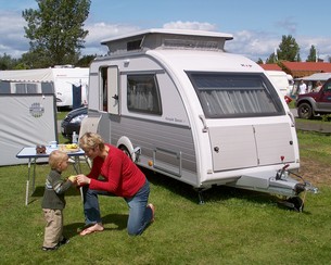 Nyere brugte campingvogne har en tæthedsgaranti – ofte fem til seks år