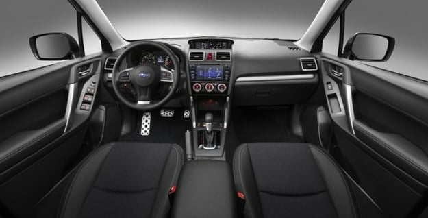 Nya Forrester har blivit tystare, fått en uppfräschad instrumentering med infotainmentsystem och uppdaterade motorer.