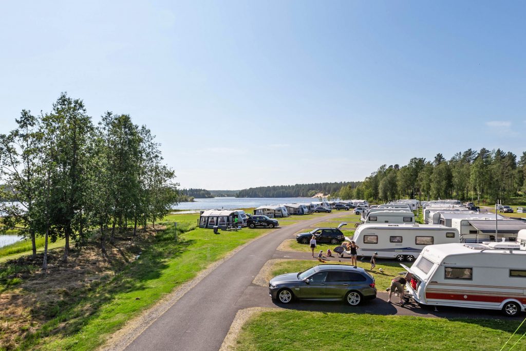 Svenskar räddade campingsommaren