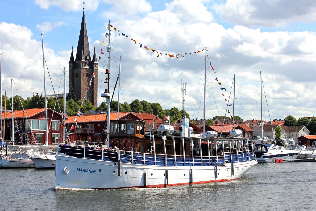 Fartyget M/S Marianne, byggd 1897, är ett av Vänerns äldsta passagerarfartyg. 