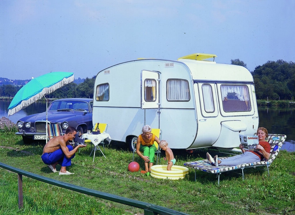 Dethleffs är en vanlig husvagnstillverkare på svenska campingar. 