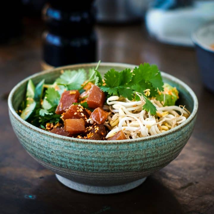 Poké bowl med tonfisk